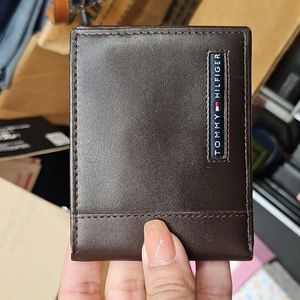 Brown tommy Hilfiger mens  bifold wallet